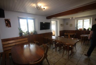 NOUVEAU. Immeuble mixte avec bon rendement