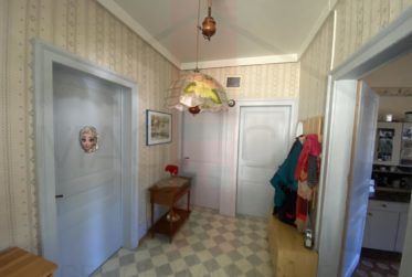 Immeuble de 4 appartements sur 1950 m2 à réhabiliter à Porrentruy