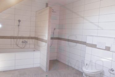 Bel immeuble de 5 appartements
