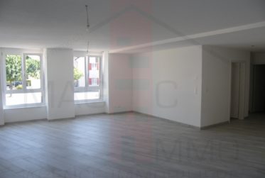 Bel immeuble de 5 appartements