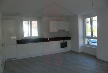 Immeuble refait à neuf à 4 km de Porrentruy.