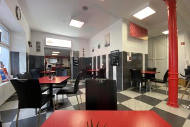 Bâtiment mixte idéalement situé à Courrendlin 6.31 net