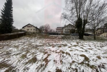 Terrain à bâtir à vendre dans quartier calme