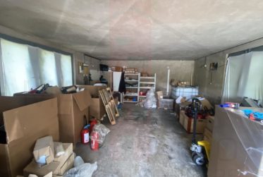 Bâtiment/Dépôt au centre de Bassecourt à vendre