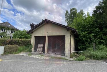 Bâtiment/Dépôt au centre de Bassecourt à vendre