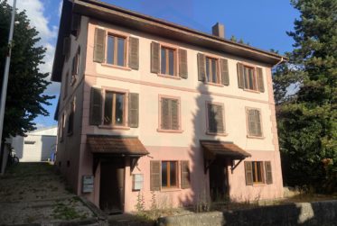 Appartement de 2 pièces à vendre au centre du village