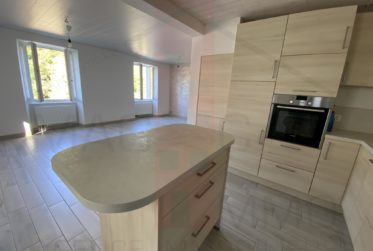 Jolie maison rénovée à vendre