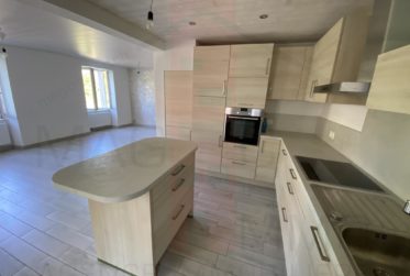 Jolie maison rénovée à vendre