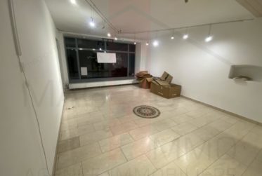 Local commercial avec vitrine au centre ville de Delémont