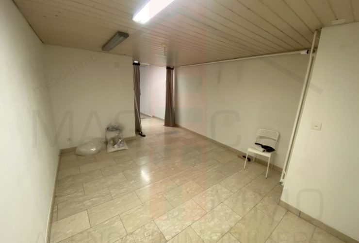 Local commercial avec vitrine au centre ville de Delémont