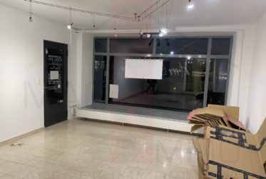 Local commercial avec vitrine au centre ville de Delémont