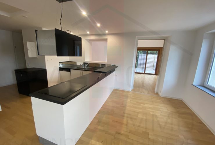 Appartement lumineux avec terrasse à Fontenais