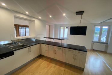 Appartement lumineux avec terrasse à Fontenais