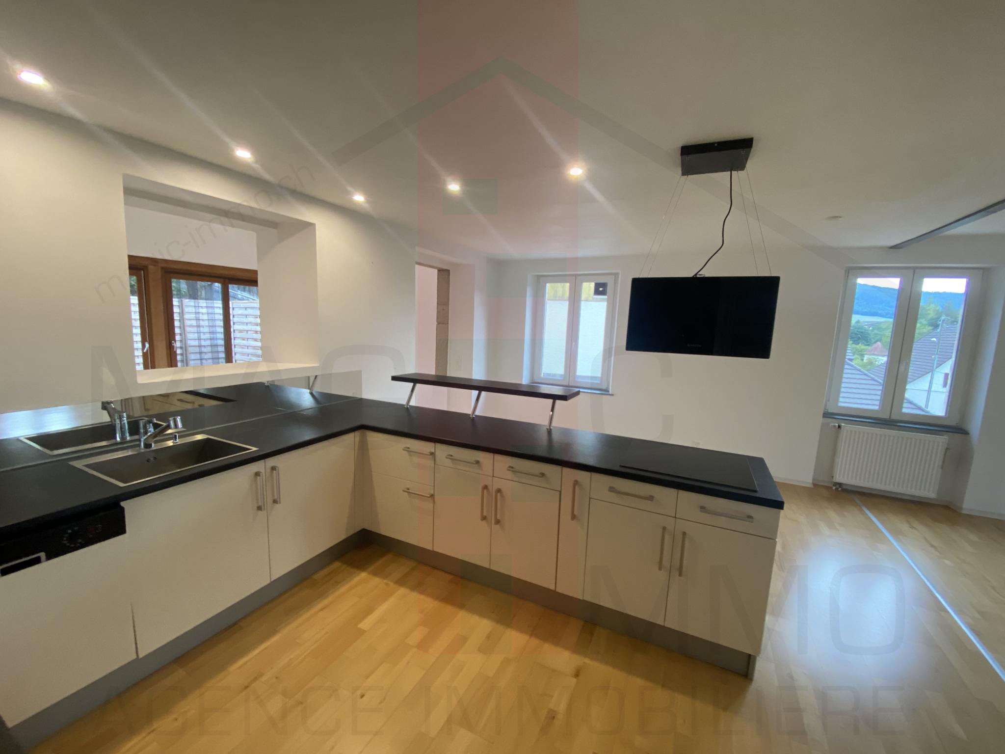 Appartement lumineux avec terrasse à Fontenais